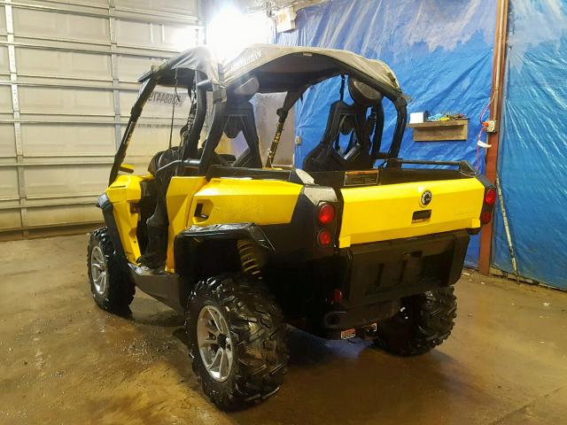 3JBKKAP20FJ003491 - 2015 CAN-AM COMMANDER YELLOW photo 3