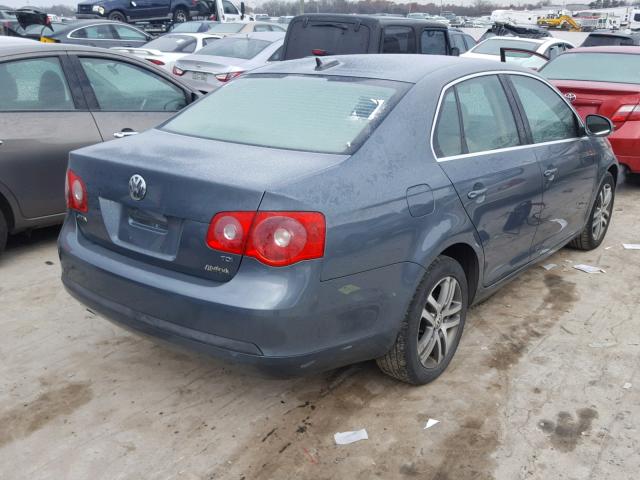 3VWDT81K16M641314 - 2006 VOLKSWAGEN JETTA TDI BLUE photo 4