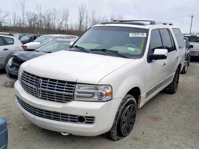 5LMFU28518LJ01335 - 2008 LINCOLN NAVIGATOR WHITE photo 2