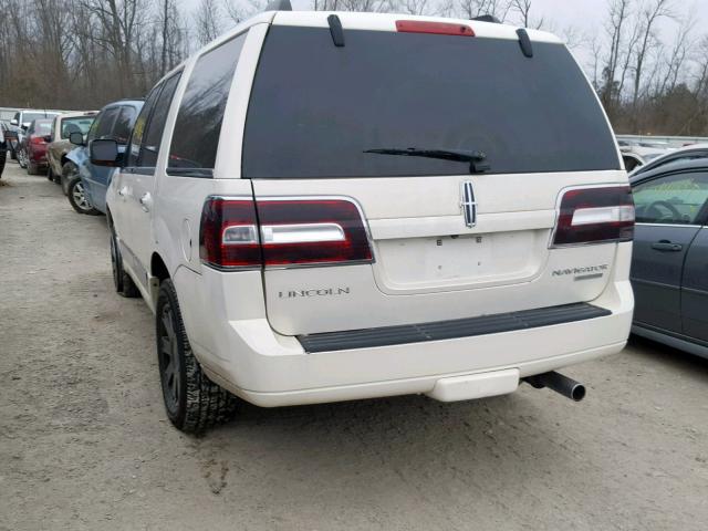 5LMFU28518LJ01335 - 2008 LINCOLN NAVIGATOR WHITE photo 3