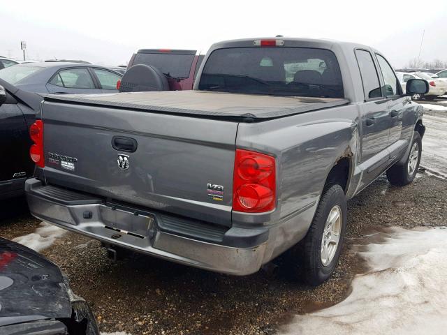 1D7HE48P07S215170 - 2007 DODGE DAKOTA QUA GRAY photo 4