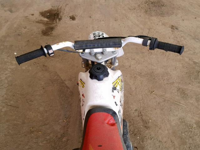 9H2DE020WK104275 - 1998 HONDA DIRTBIKE WHITE photo 7