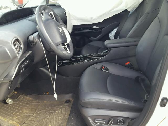 JTDKARFP5H3013271 - 2017 TOYOTA PRIUS PRIM თეთრი ფოტო 5