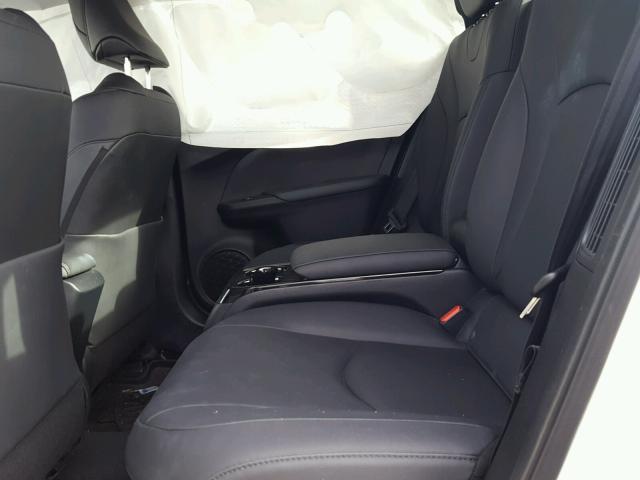 JTDKARFP5H3013271 - 2017 TOYOTA PRIUS PRIM თეთრი ფოტო 6