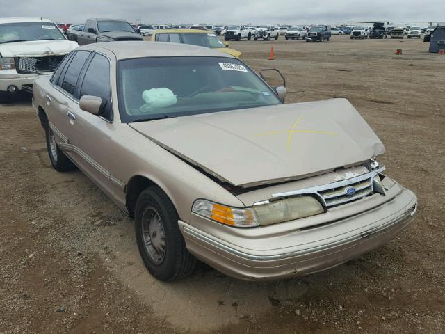 2FALP74WXVX157033 - 1997 FORD CROWN VICT BEIGE photo 1