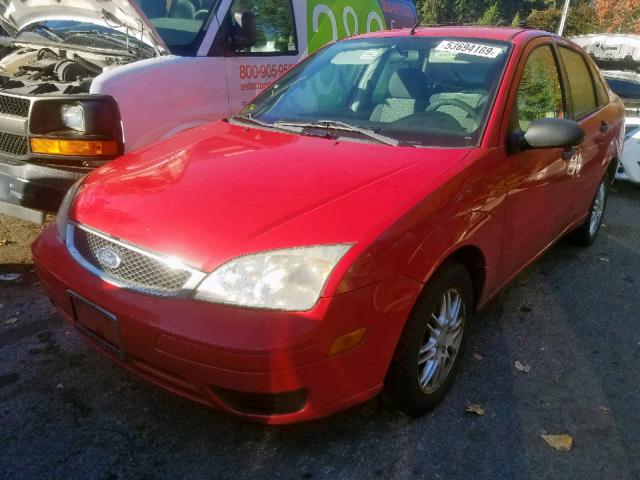 1FAHP34NX7W113344 - 2007 FORD FOCUS ZX4 RED photo 2