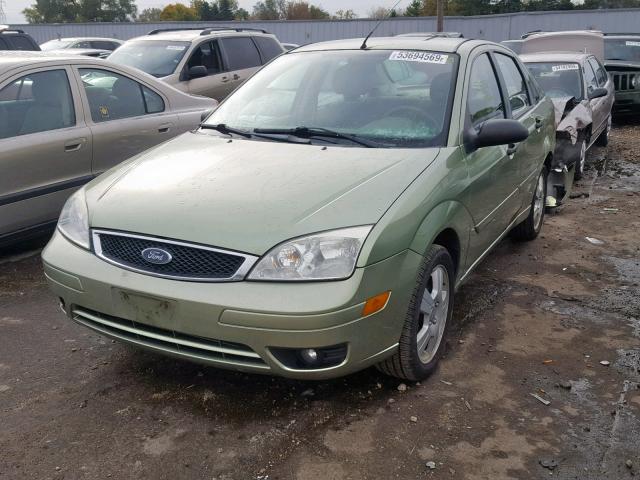 1FAHP34N47W191067 - 2007 FORD FOCUS ZX4 GREEN photo 2