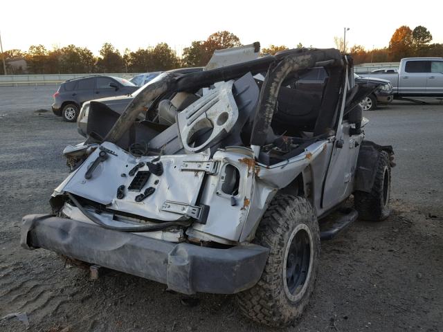 1J4FA24168L547994 - 2008 JEEP WRANGLER X SILVER photo 4