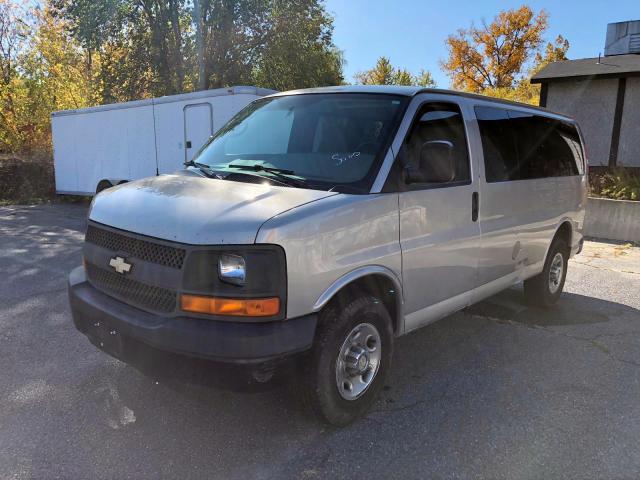 1GNGG25K991108308 - 2009 CHEVROLET EXPRESS G2 GRAY photo 2