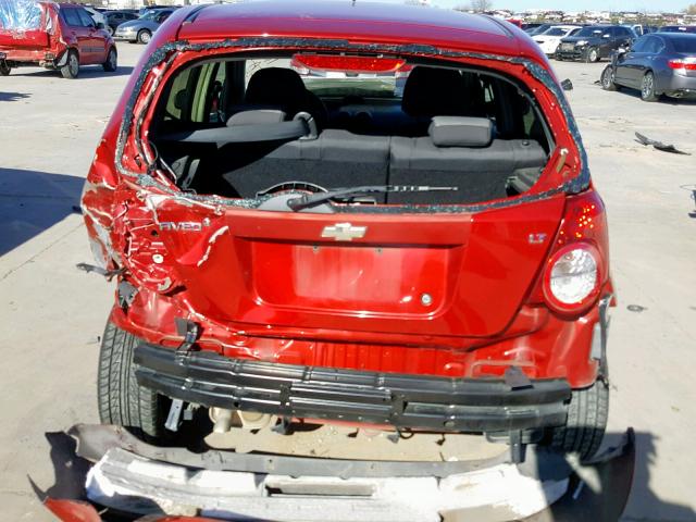 KL1TD66EX9B648347 - 2009 CHEVROLET AVEO LS BURGUNDY photo 9