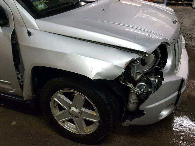 1J8FT47W68D789352 - 2008 JEEP COMPASS SP 银色 照片 9