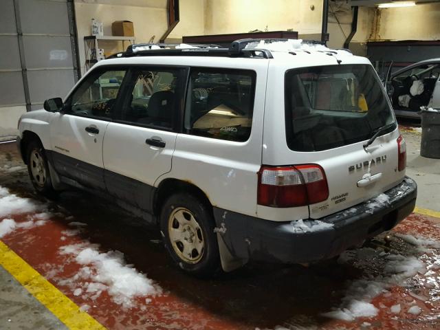 JF1SF635X2G719905 - 2002 SUBARU FORESTER L WHITE photo 3