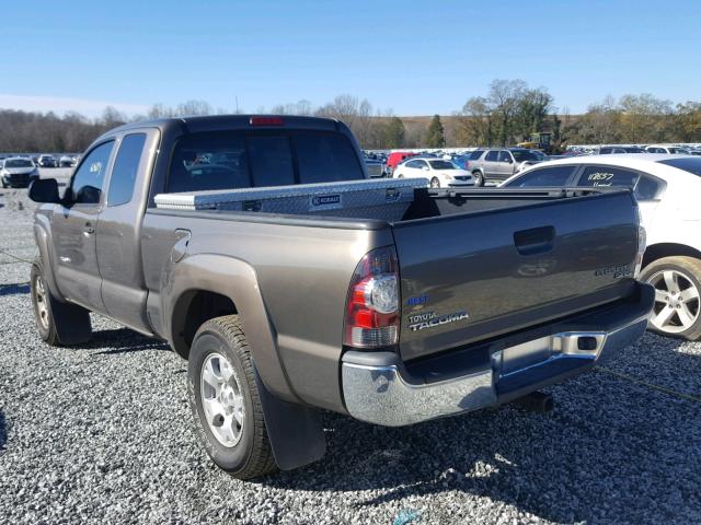 5TFTX4GN3DX015042 - 2013 TOYOTA TACOMA PRE GRAY photo 3