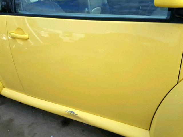 3VWCD21C2YM485995 - 2000 VOLKSWAGEN NEW BEETLE ყვითელი ფოტო 9