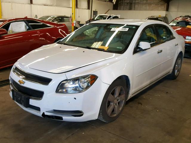 1G1ZD5E07CF127517 - 2012 CHEVROLET MALIBU 2LT WHITE photo 2