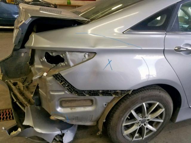 KMHEC4A40FA132244 - 2015 HYUNDAI SONATA HYB SILVER photo 9