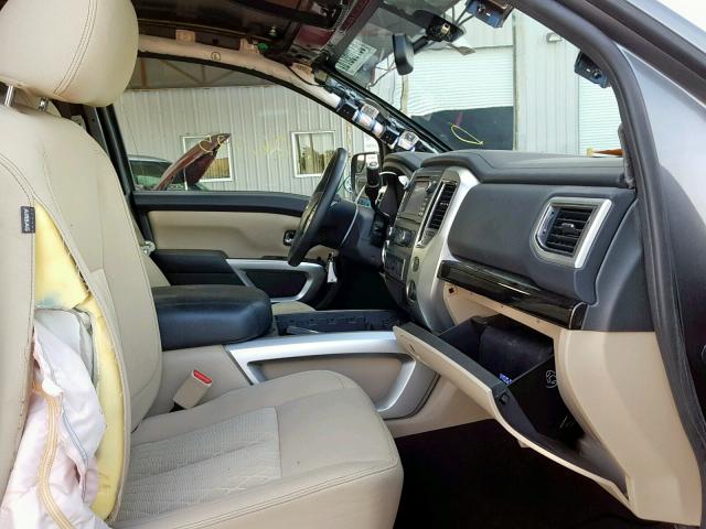 1N6AA1E65HN504219 - 2017 NISSAN TITAN SV GRAY photo 5