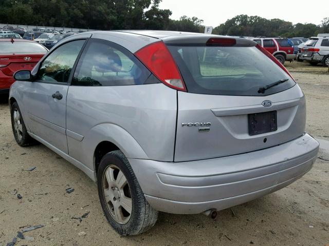 1FAFP31N07W167389 - 2007 FORD FOCUS ZX3 SILVER photo 3