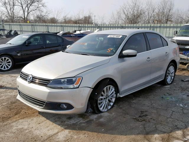 3VWLZ7AJ1BM023092 - 2011 VOLKSWAGEN JETTA SEL SILVER photo 2