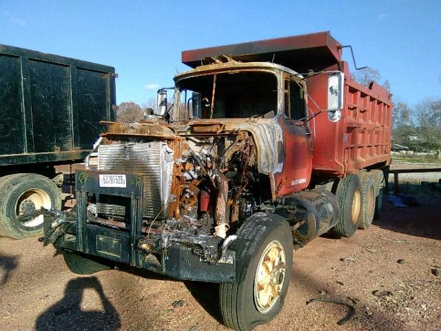 1M2P198C6KW005231 - 1989 MACK 600 RD600 RED photo 2