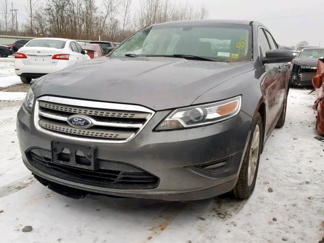 1FAHP2EW3BG115604 - 2011 FORD TAURUS SEL GRAY photo 2