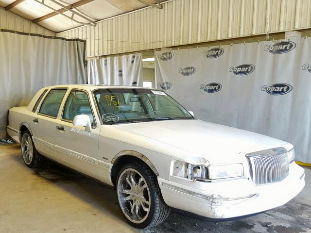 1LNLM82W5TY660229 - 1996 LINCOLN TOWN CAR S WHITE photo 1