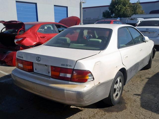 JT8BF28G9W5016311 - 1998 LEXUS ES 300 WHITE photo 4