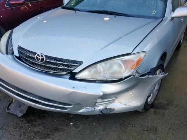 4T1BE32K13U684902 - 2003 TOYOTA CAMRY LE SILVER photo 9