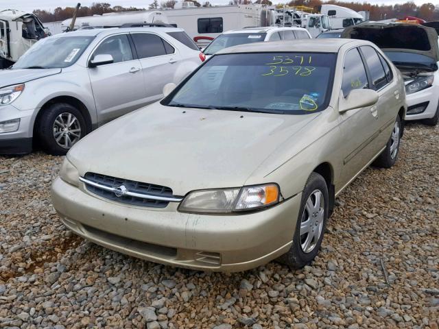 1N4DL01D4XC138133 - 1999 NISSAN ALTIMA XE TAN photo 2