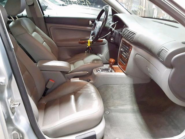 WVWRH63BX2P073936 - 2002 VOLKSWAGEN PASSAT GLX 银色 照片 5