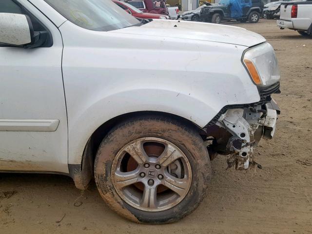 5FNYF3H73CB005901 - 2012 HONDA PILOT EXLN WHITE photo 9