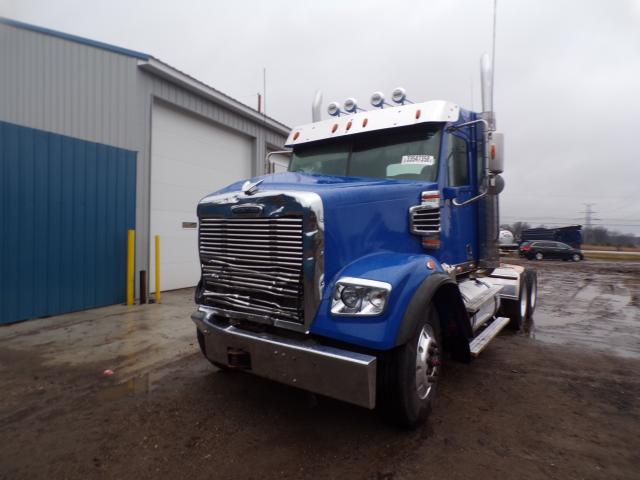 3AKJGND12HDHP4619 - 2017 FREIGHTLINER CONVENTION BLUE photo 1