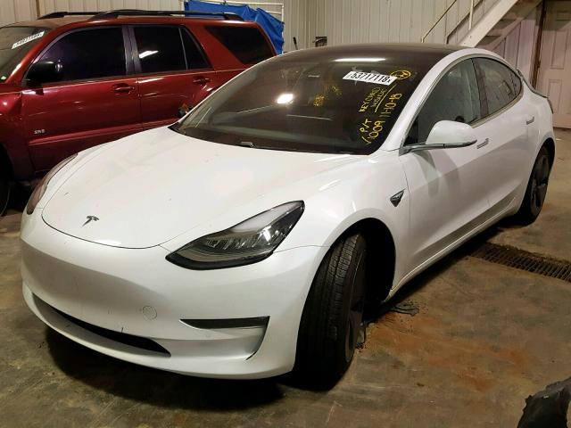 5YJ3E1EA0JF041009 - 2018 TESLA MODEL 3 WHITE photo 2