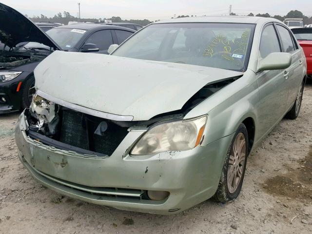 4T1BK36B05U053791 - 2005 TOYOTA AVALON XL GREEN photo 2