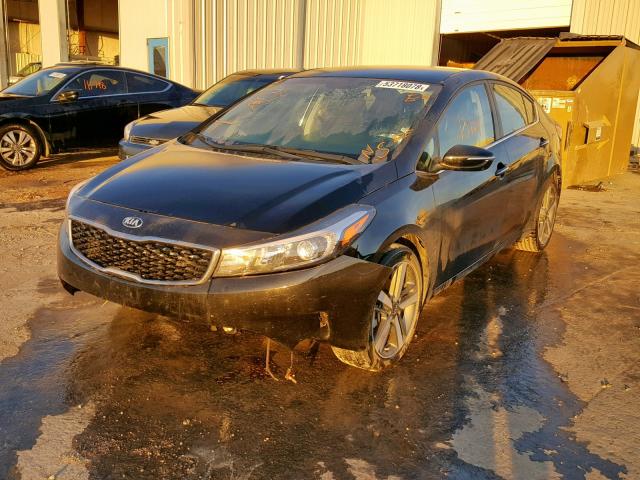 3KPFL4A88HE130169 - 2017 KIA FORTE EX BLACK photo 2