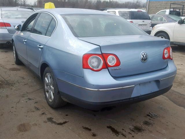 WVWJK73C08P062482 - 2008 VOLKSWAGEN PASSAT TUR BLUE photo 3