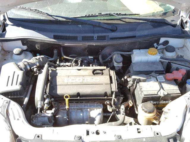 KL1TD56EX9B332599 - 2009 CHEVROLET AVEO LS WHITE photo 7