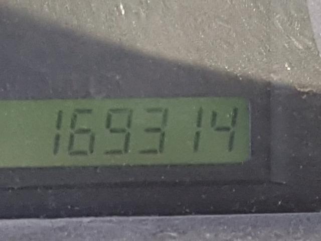 KL1TD56EX9B332599 - 2009 CHEVROLET AVEO LS WHITE photo 8