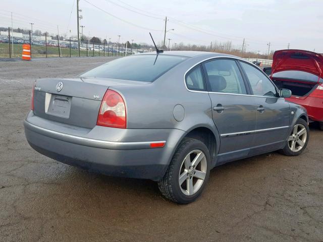 WVWRH63B64P052648 - 2004 VOLKSWAGEN PASSAT GLX 银色 照片 4