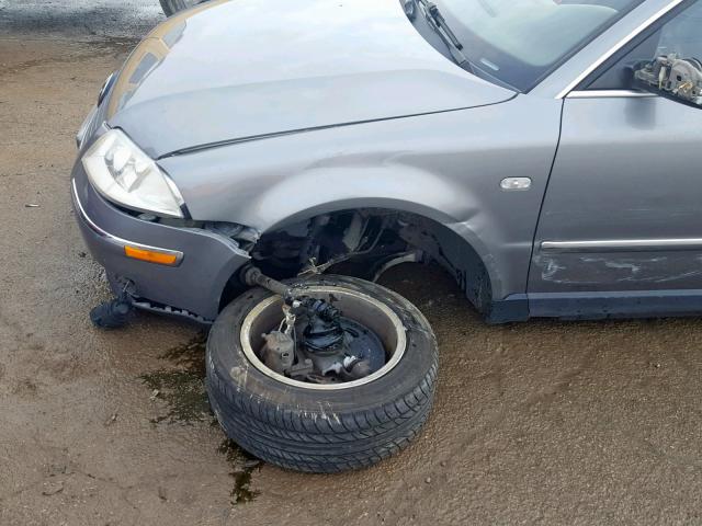 WVWRH63B64P052648 - 2004 VOLKSWAGEN PASSAT GLX 银色 照片 9