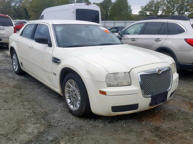 2C3KA43R76H153619 - 2006 CHRYSLER 300 WHITE photo 1