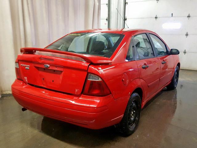 1FAHP34N37W361144 - 2007 FORD FOCUS ZX4 RED photo 4