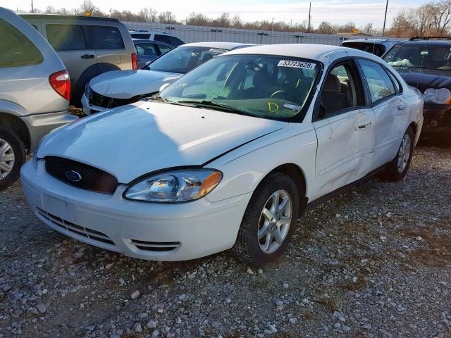 1FAFP56U85A294154 - 2005 FORD TAURUS SEL WHITE photo 2