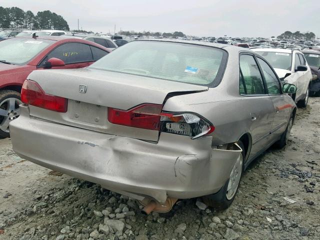 1HGCG5645WA054866 - 1998 HONDA ACCORD LX TAN photo 4