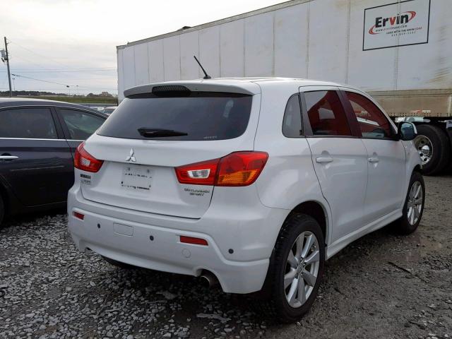 JA4AR4AU9CZ005209 - 2012 MITSUBISHI OUTLANDER WHITE photo 4