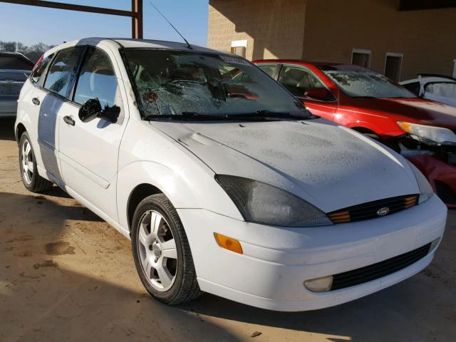 3FAFP37343R147892 - 2003 FORD FOCUS ZX5 WHITE photo 1