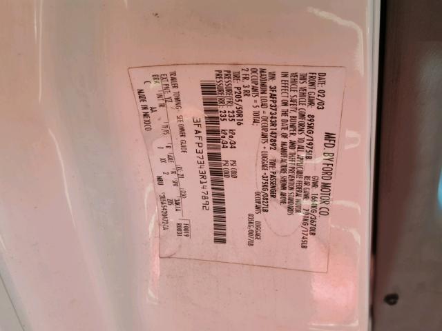 3FAFP37343R147892 - 2003 FORD FOCUS ZX5 WHITE photo 10