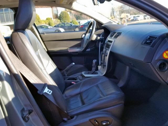 YV1MJ682852074313 - 2005 VOLVO V50 T5 GRAY photo 5