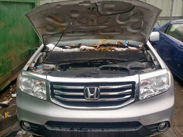 5FNYF4H73CB003653 - 2012 HONDA PILOT EXLN SILVER photo 7