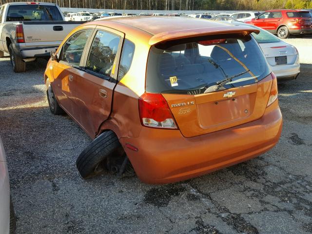 KL1TD62605B316409 - 2005 CHEVROLET AVEO BASE ORANGE photo 3